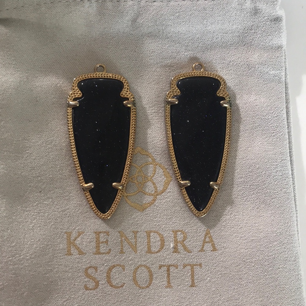 VINTAGE SKYLAR BLUE GOLDSTONE EARRINGS